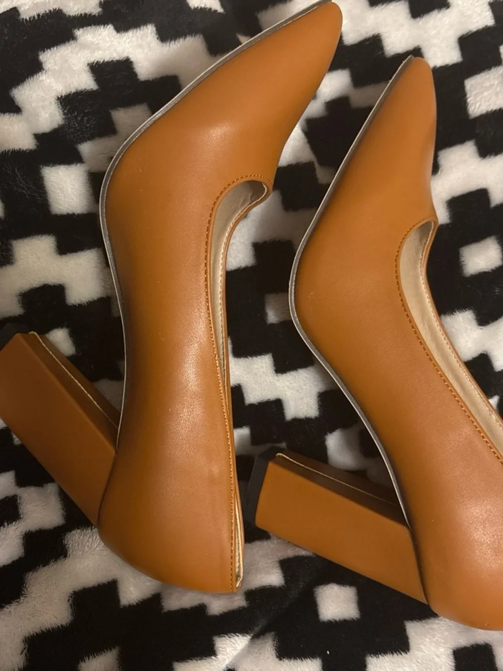 SHEIN Tan Pointed Block Heel Pumps